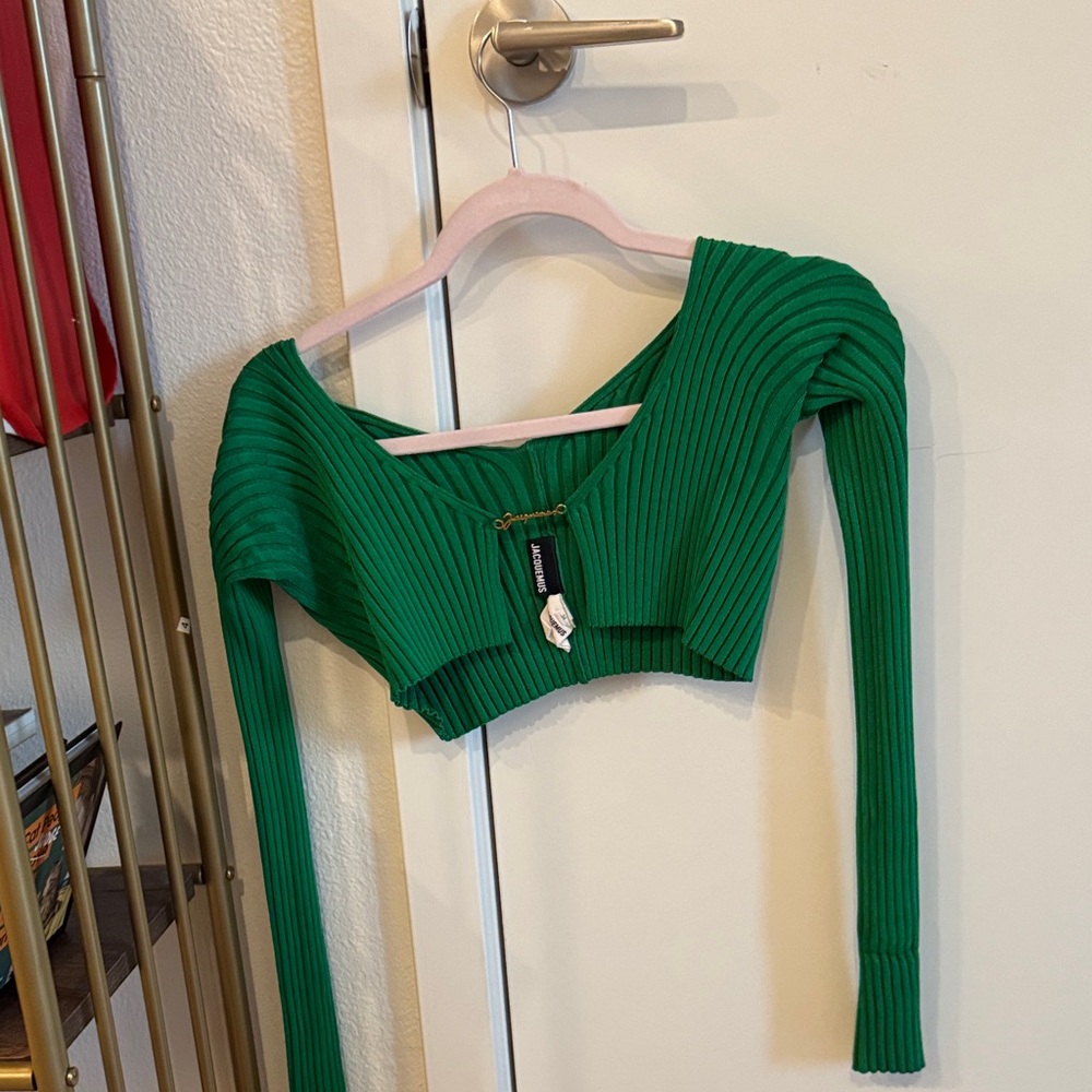 Jacquemus scoop neck long sleeve crop top